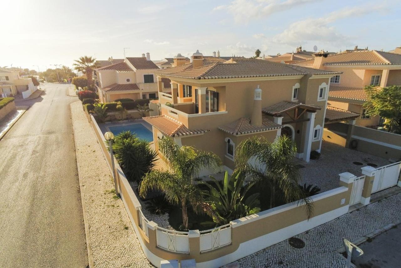 Villa D09 - Porto De Mós Luxury *
